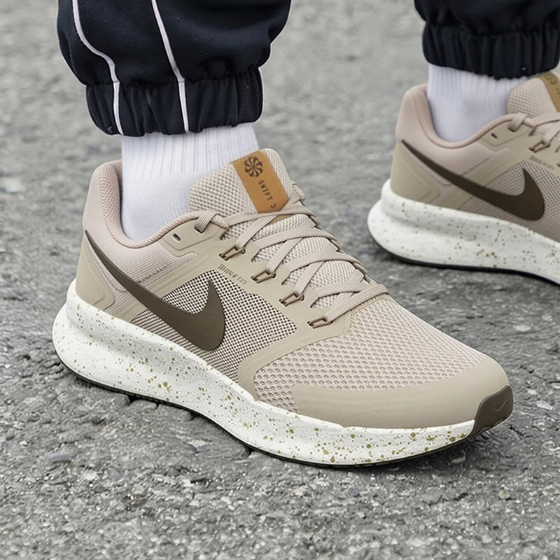 Scarpe da Corsa Nike per Uomo  - Men Shoes Size Nike recensione e prezzo