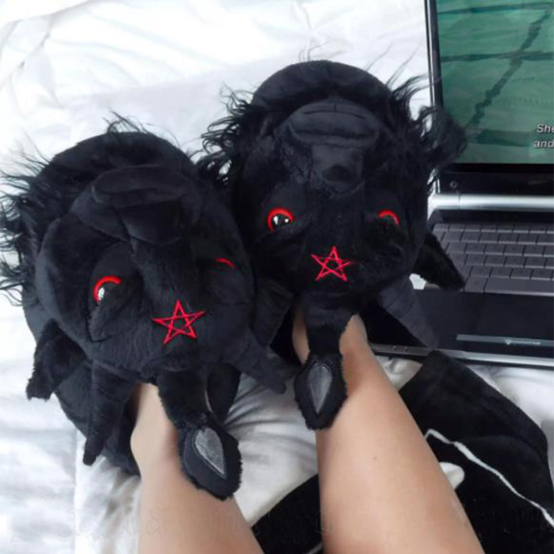 Pantofole Michael Myers Devil  - Men Shoes Myer recensione e prezzo