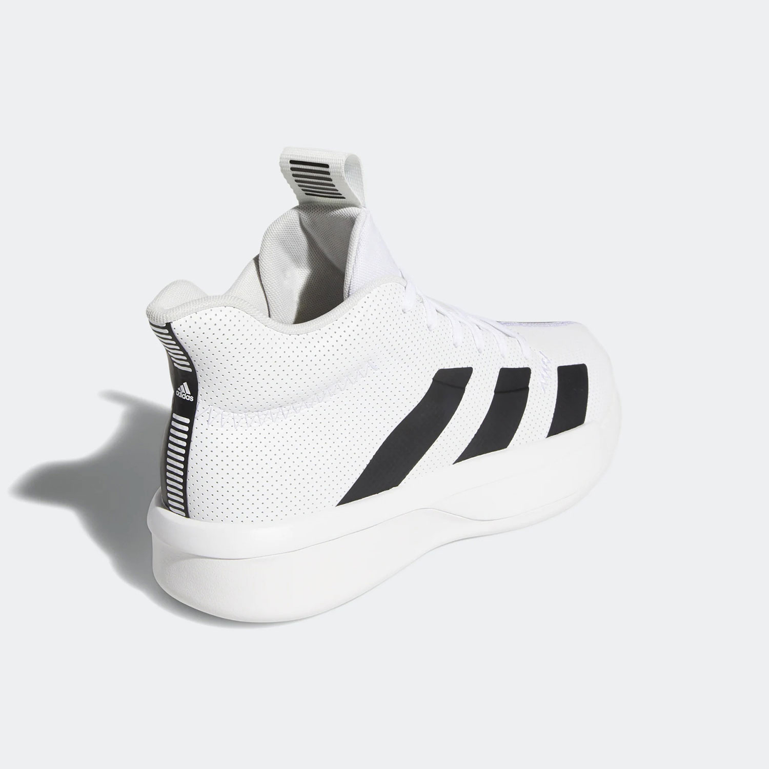 Scarpe da basket basic Adidas  - Men'S Shoes In Next recensione e prezzo