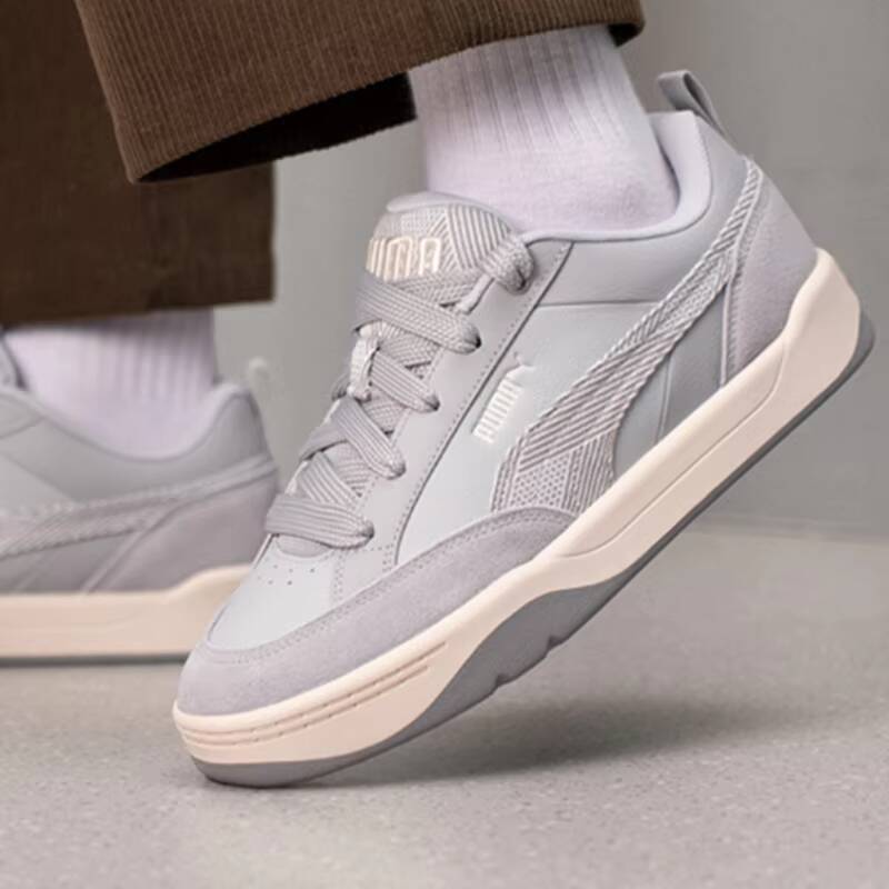 Nuove Scarpe da Skateboard Cas - Puma Shoes Suede Classic recensione e prezzo