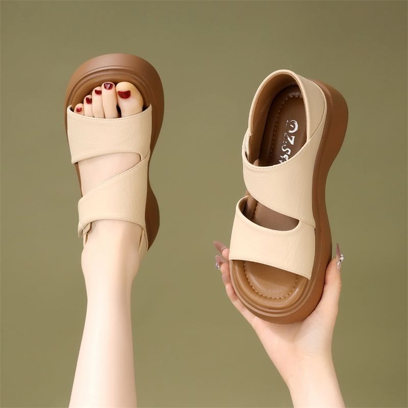 Nuovi Sandali Estivi 2026 Neri - Velcro Strap Sandal recensione e prezzo